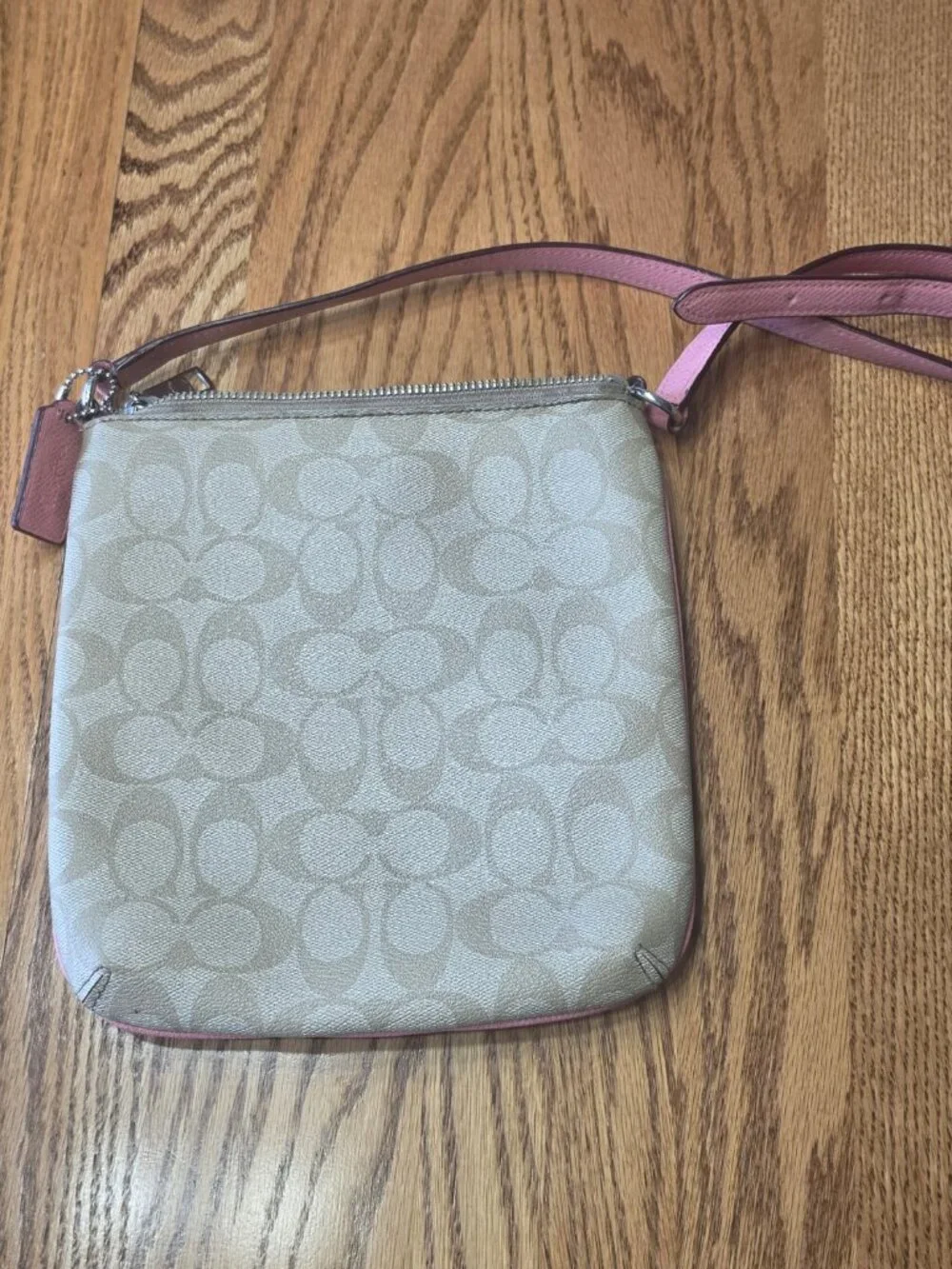 Coach f52856 pvc